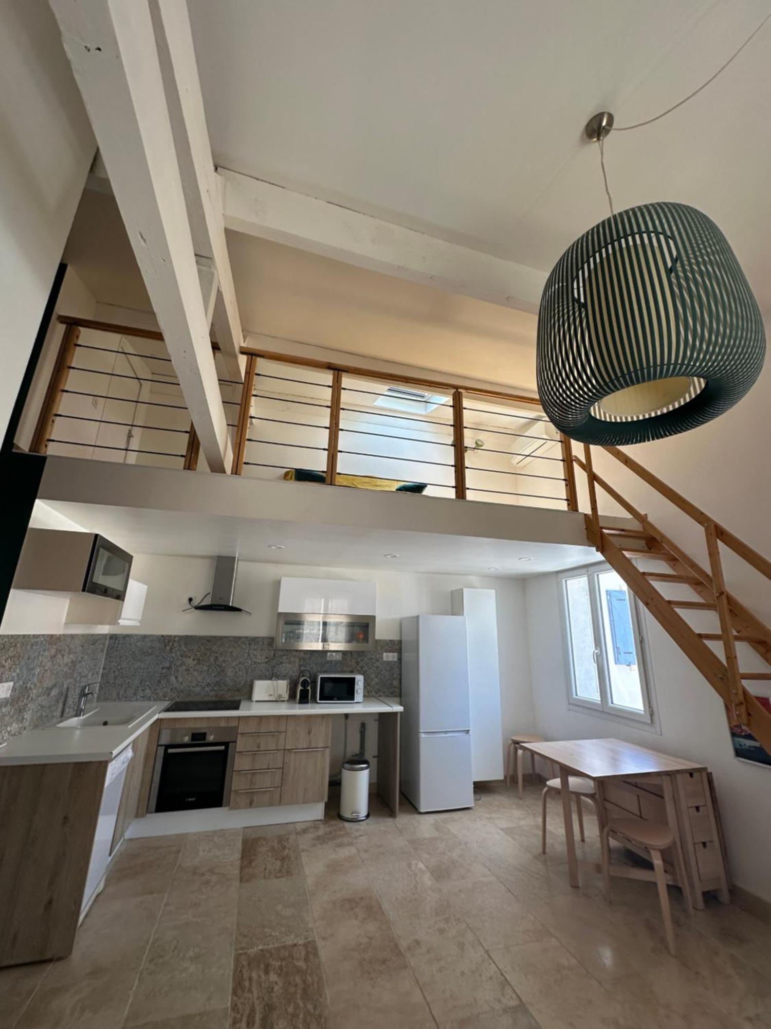 Appartement Avec Vue Sur L Eglise Des Saintes 外观 照片